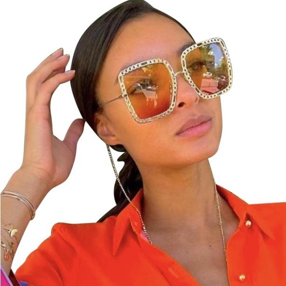 GUCCI GG1033S 001 WITH DETACHABLE JEWELLERY PENDANT
